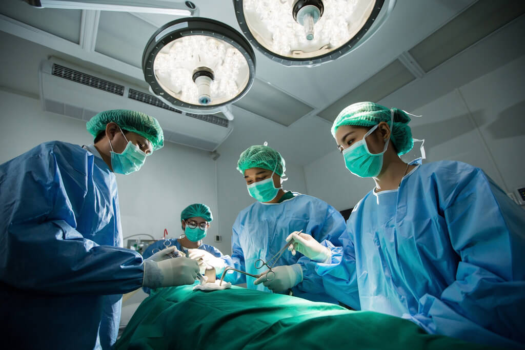 foreign object left in body surgery symptoms