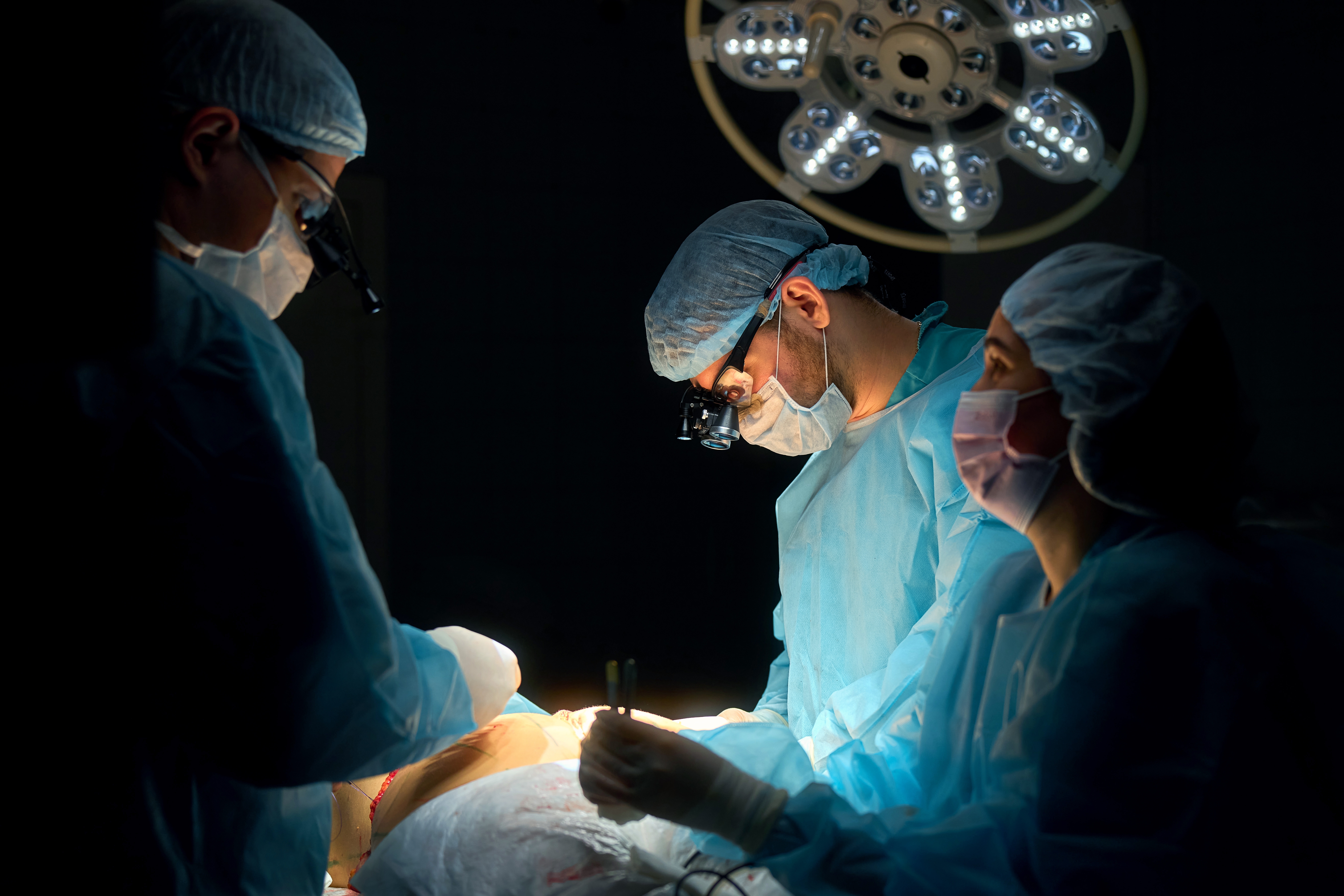 Internal bleeding after surgery symptoms including dizziness, pain, and rapid heart rate after a surgical procedure.